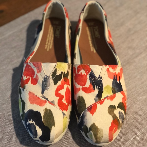 Toms - Watercolor Floral Print - Picture 1 of 6